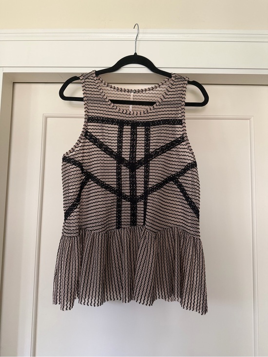 Free People Tops - Free People Black & Taupe Crochet Lace Peplum Tank, Open Back, M